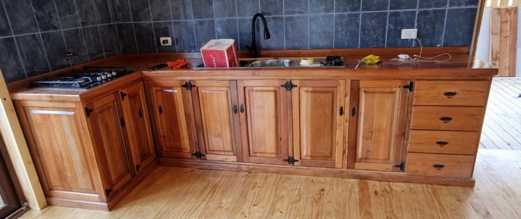 Mueble de cocina roble de demolición estilo Eloy